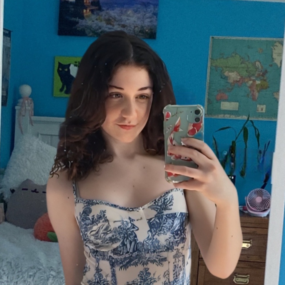 Meet your Posher, Nicole